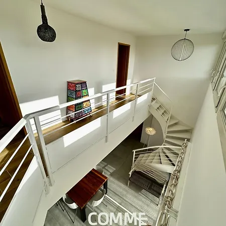 Avec Piscine Pour 10 Personnes - Du Der Giffaumont-Champaubert